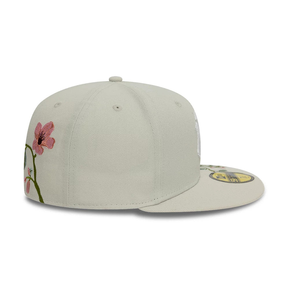 Pictured is this New York Yankees MLB Floral Light Beige 59FIFTY Fitted Cap 7