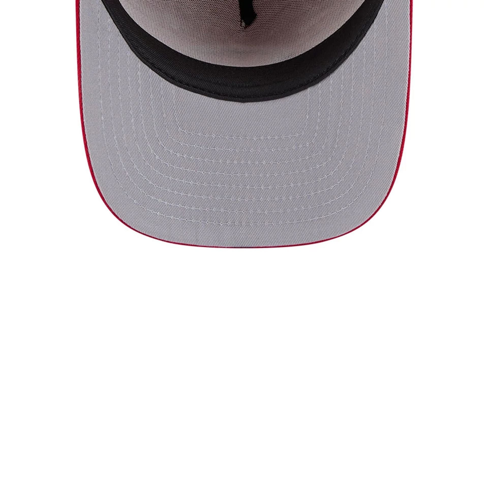 Pictured is this MLB Evergreen Cincinnati Reds 9FIFTY A-Frame Snapback cap in red. 2