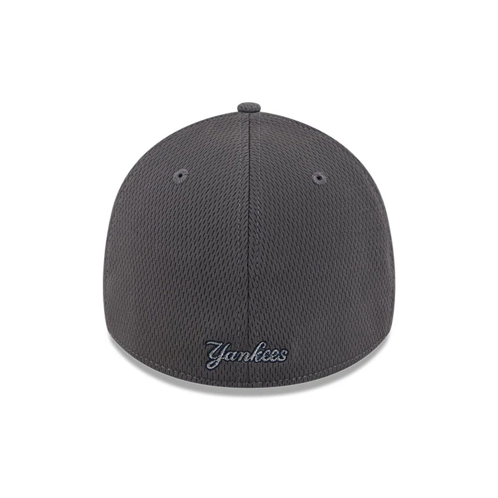 Pictured is this MLB Evergreen New York Yankees 39THIRTY Stretch Fit cap in dark grey. 4