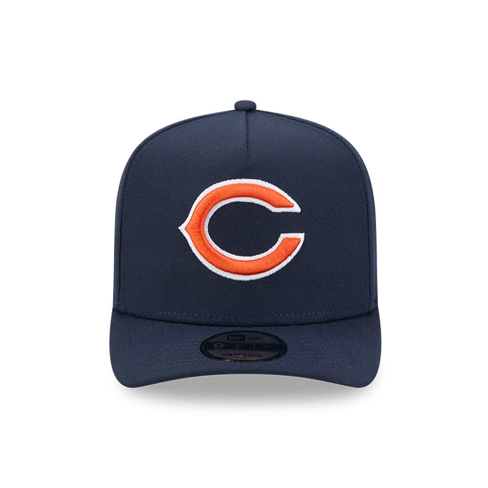 Pictured is this NFL Evergreen Chicago Bears 9FIFTY A-Frame Snapback cap in navy. 3