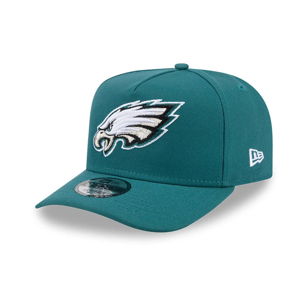 Eagles NFL Evergreen Dark Green New Era 9FIFTY A-Frame Snapback Adjustable Cap, front view showing the raised embroidered Eagles logo on the front panel, with a rounded visor and the 9FIFTY size sticker on top.