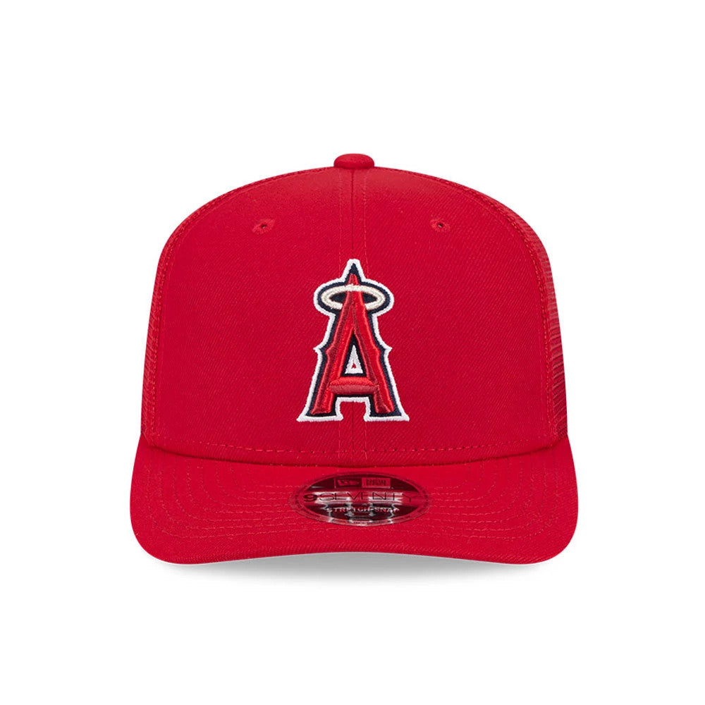 LA Angels MLB Evergreen Red New Era 9SEVENTY Stretch Snap Adjustable Cap, front view with embroidered A logo in white and red on the front panel, set above the curved visor with a 9SEVENTY size sticker.