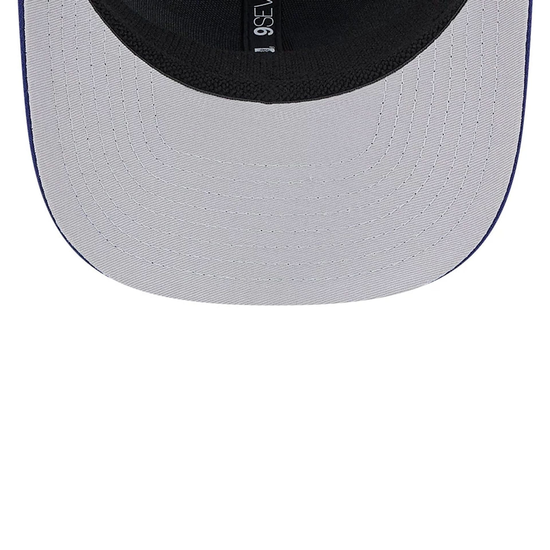 Pictured is this MLB Evergreen LA Dodgers 9SEVENTY Stretch Snap cap in dark blue. 2