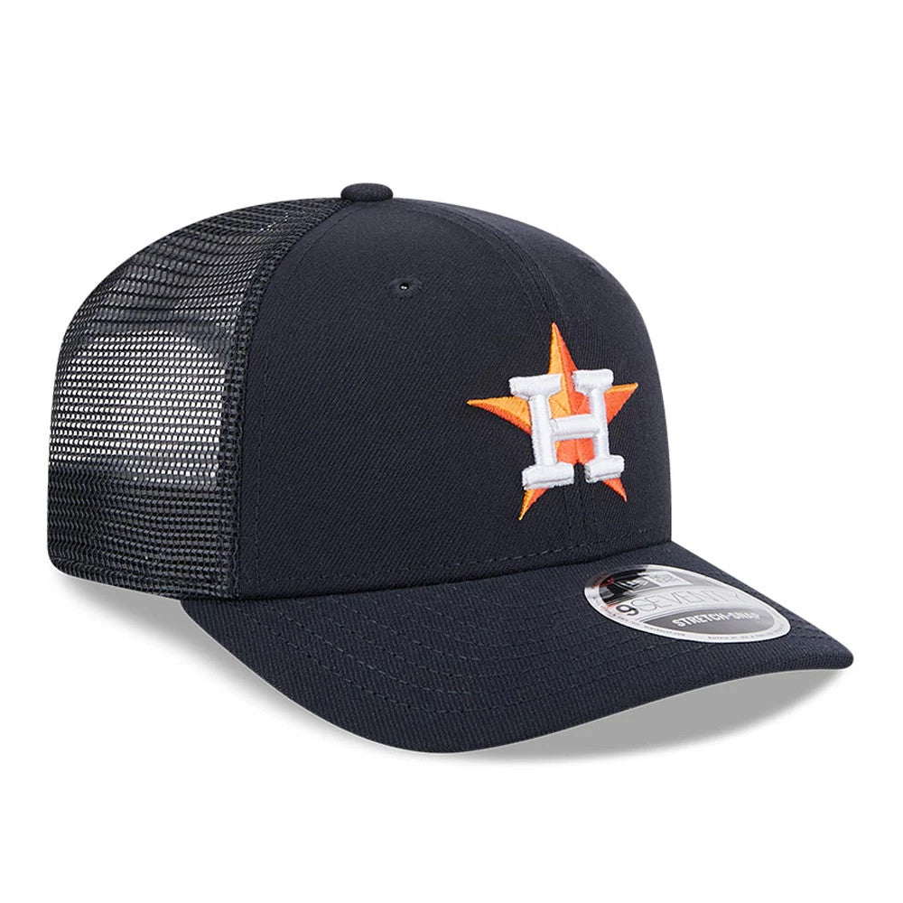 Houston Astros MLB Evergreen Navy New Era 9SEVENTY Stretch Snap Adjustable Cap, front view with the orange and white embroidered H logo on the front panel, black mesh side panels, and a 9SEVENTY size sticker on the navy curved visor.