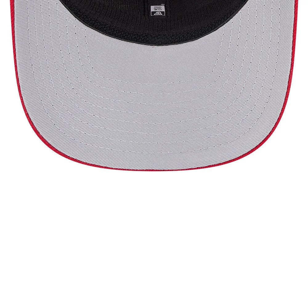 Pictured is this MLB Evergreen Cincinnati Reds 9SEVENTY Stretch Snap cap in red. 2