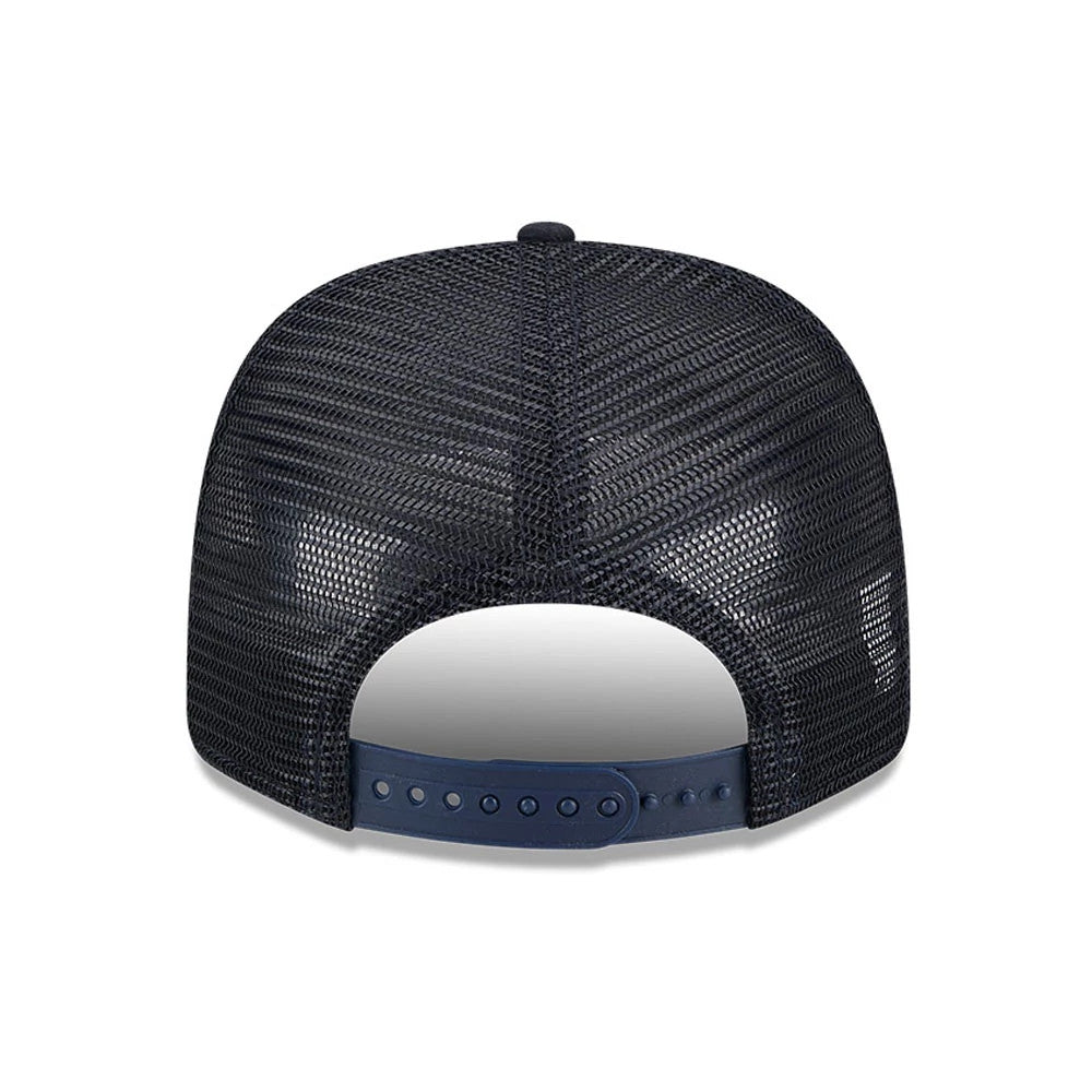 Atlanta Braves MLB Evergreen Navy New Era 9SEVENTY Stretch Snap Adjustable Cap, rear view showing the mesh back panels and navy snap closure, centred on the curved and structured crown.