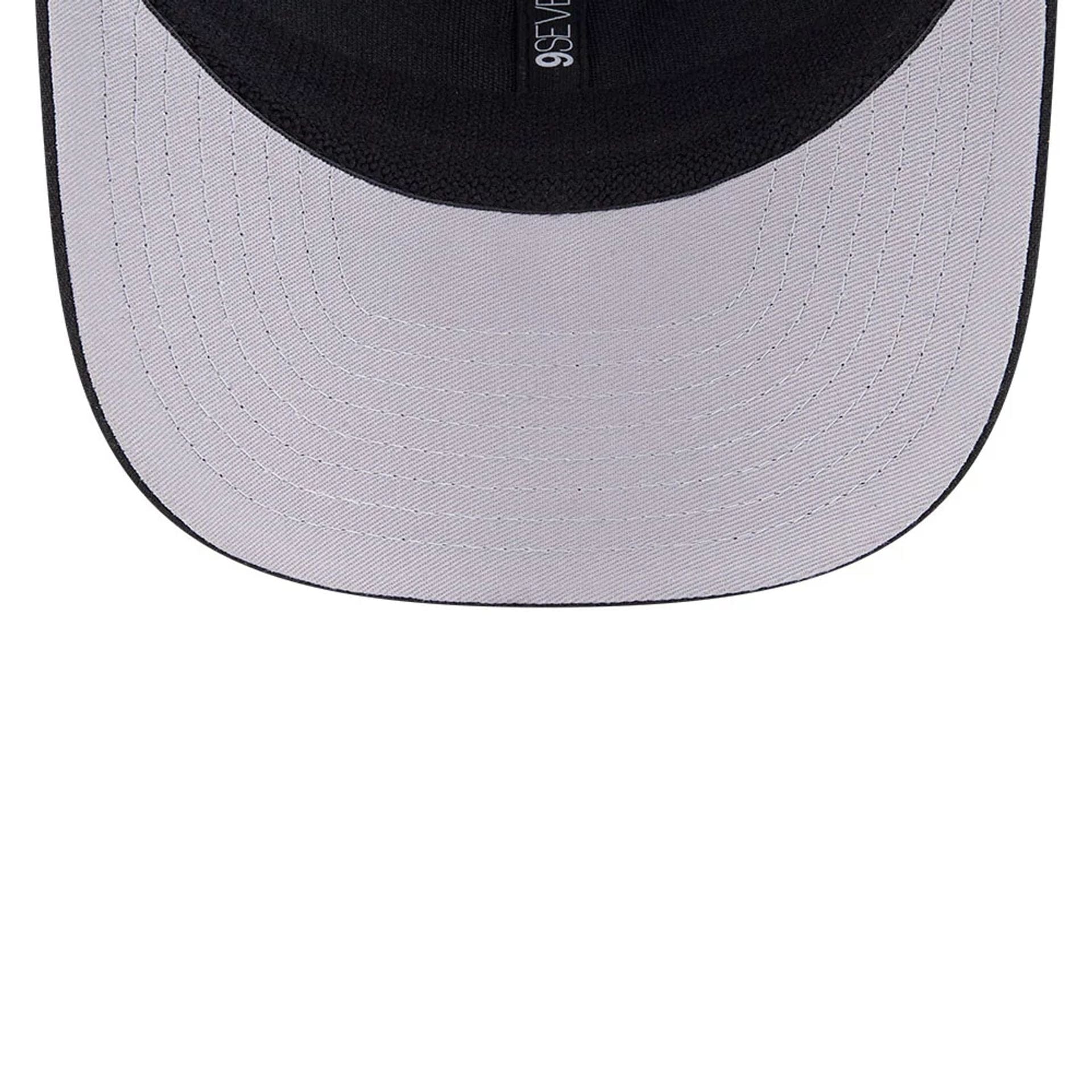 Pictured is this MLB Evergreen Pittsburgh Pirates 9SEVENTY Stretch Snap cap in black. 2