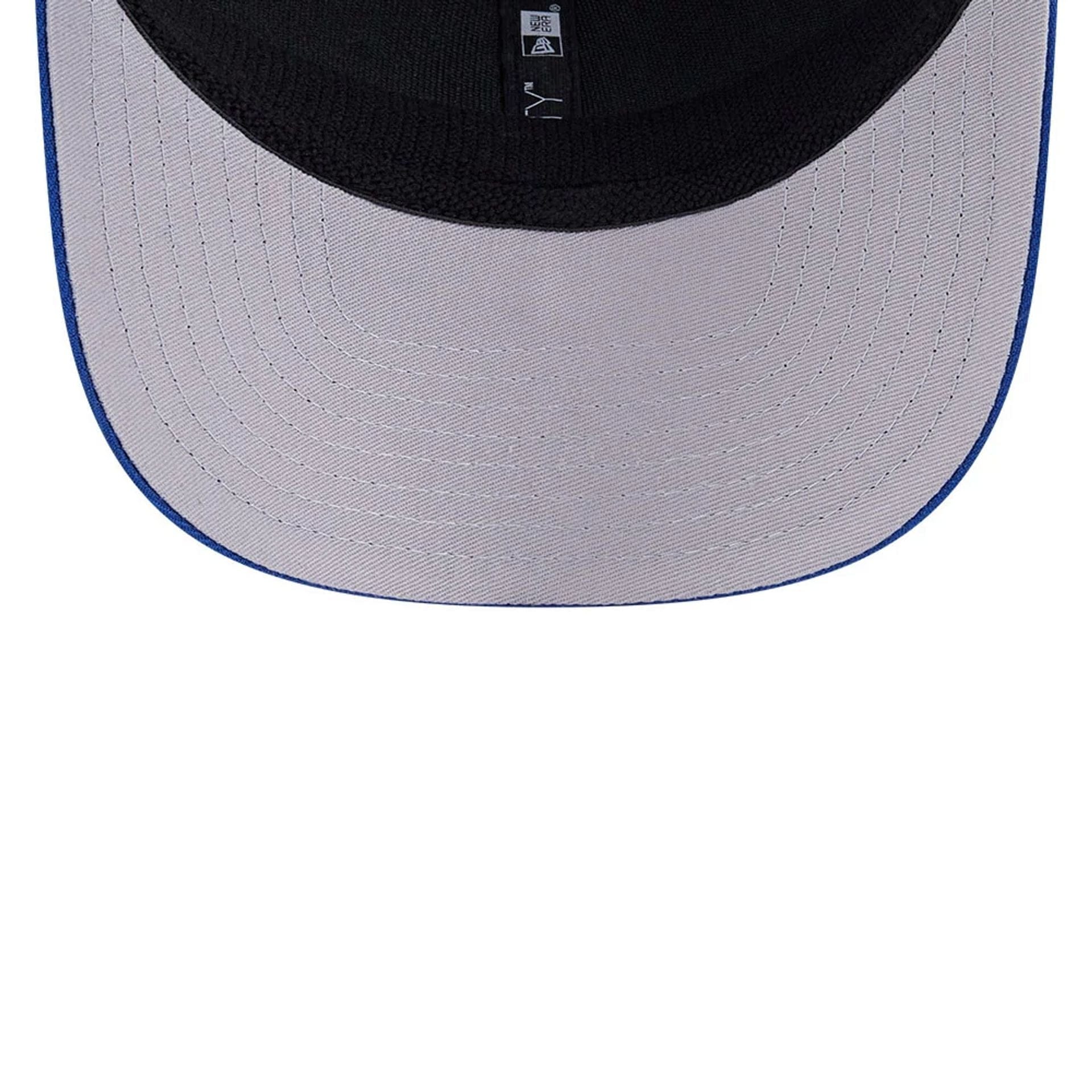 Pictured is this MLB Evergreen New York Mets 9SEVENTY Stretch Snap cap in blue. 2
