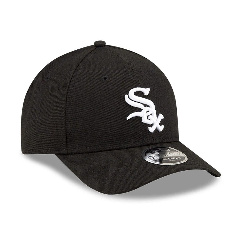 Chicago White Sox MLB Player Replica Black New Era 9FORTY M-Crown Adjustable Cap, three-quarter view showing the raised white Sox logo on the structured black front panels, with a curved visor and 9FORTY size sticker.