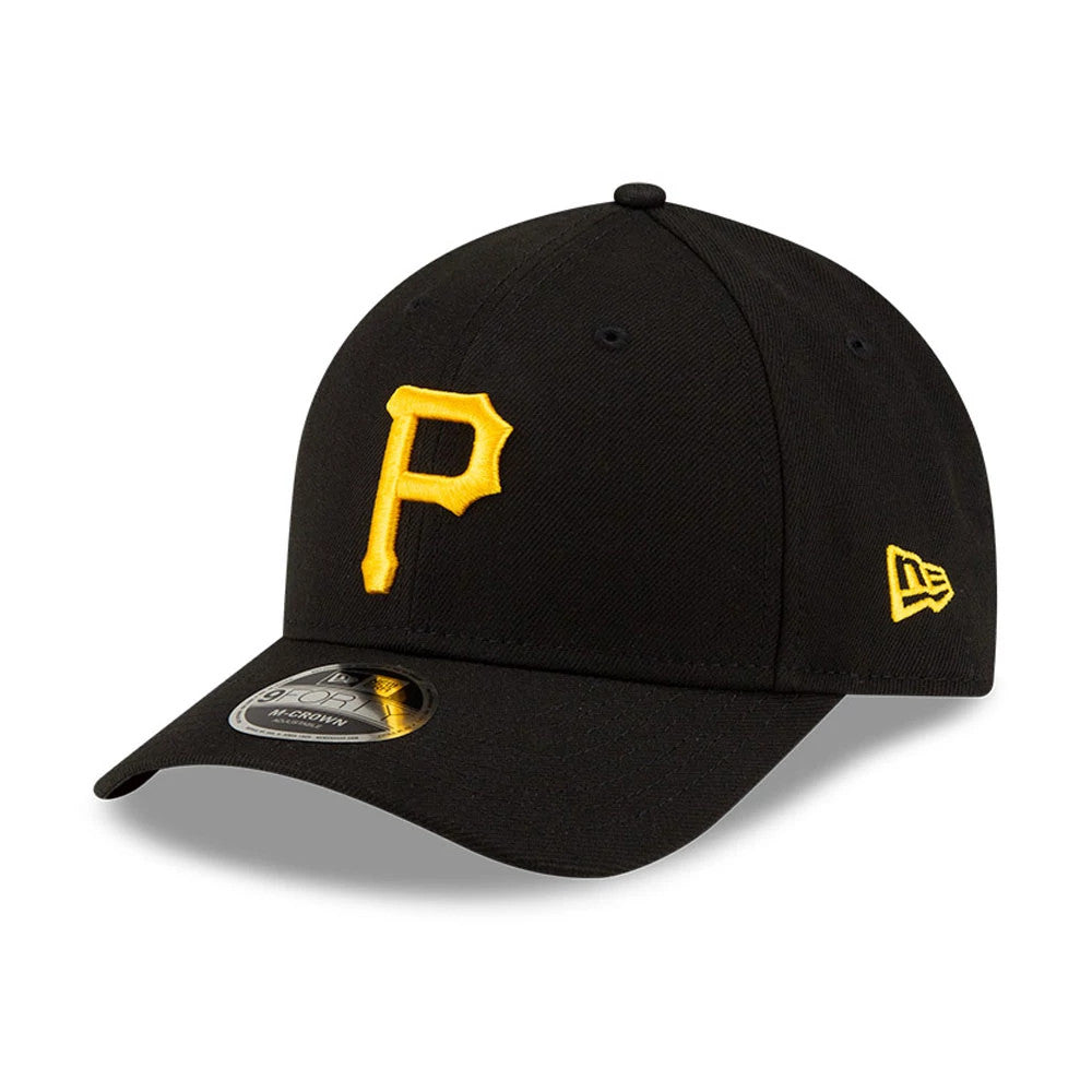 Pittsburgh Pirates MLB Player Replica Black New Era 9FORTY M-Crown Adjustable Cap, front view showing the raised yellow P logo on the front panel, black curved visor with 9FORTY size sticker, and New Era flag logo on the left side.