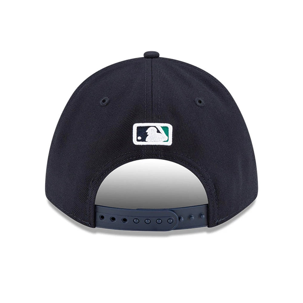 Seattle Mariners MLB Player Replica Navy New Era 9FORTY M-Crown Adjustable Cap, rear view showing the MLB Batterman logo at the centre back of the navy crown and a navy adjustable strap with multiple closure options.