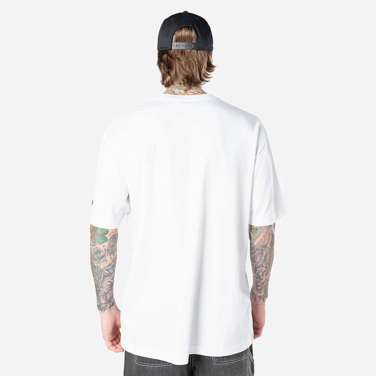 The Male model is wearing LA Dodgers Throwback Prep White T-Shirt 5