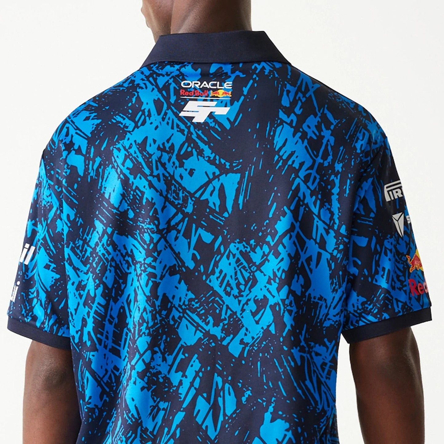 The Male model is wearing Red Bull Sim Racing Dark Blue V-Neck T-Shirt 7