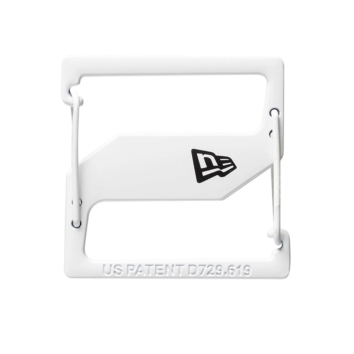 New Era White Cap Clip, close-up showing the rectangular shape with a cut-out handle, black New Era flag logo centred on the white body, and the US Patent D729,619 engraved at the bottom edge.