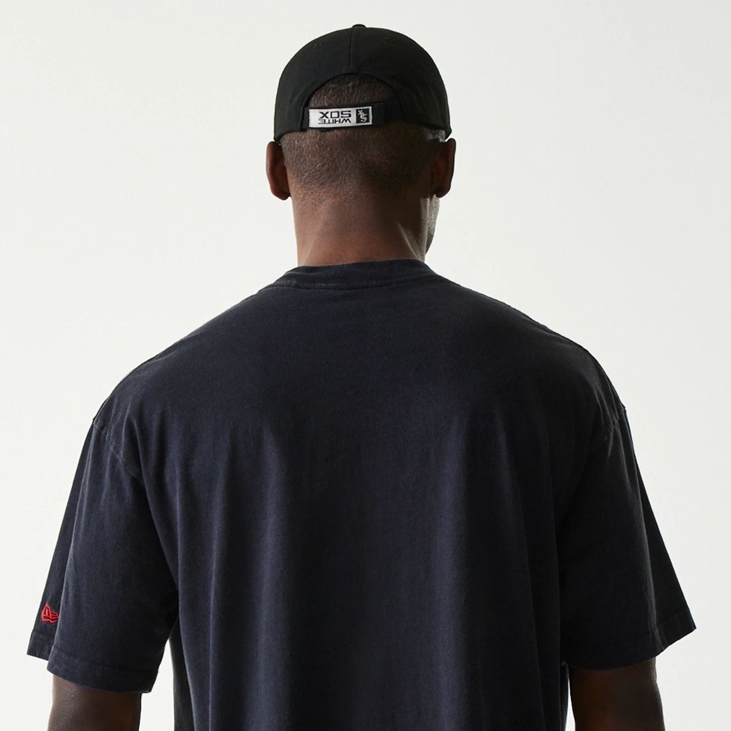 The Male model is wearing Chicago White Sox MLB City Connect G1 Black T-Shirt 6