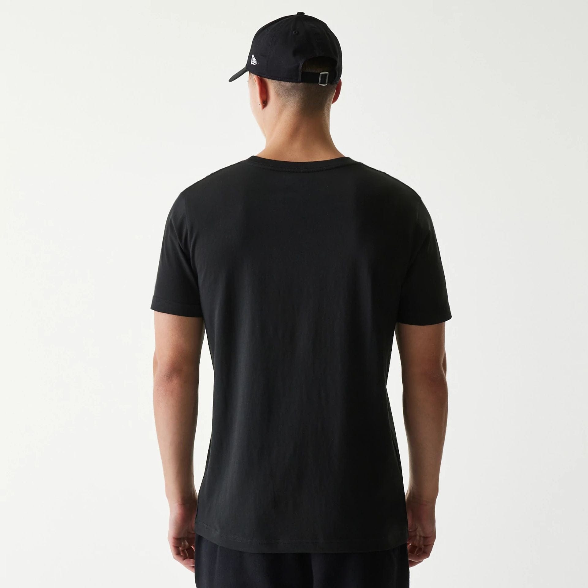 The Male model is wearing Miami Marlins MLB City Connect 2025 Black T-Shirt 2