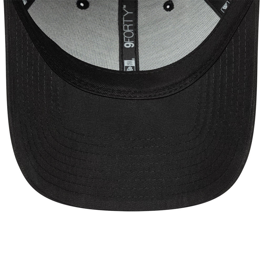 This is a New York Yankees Tonal Flawless Black 9FORTY Adjustable Cap 5