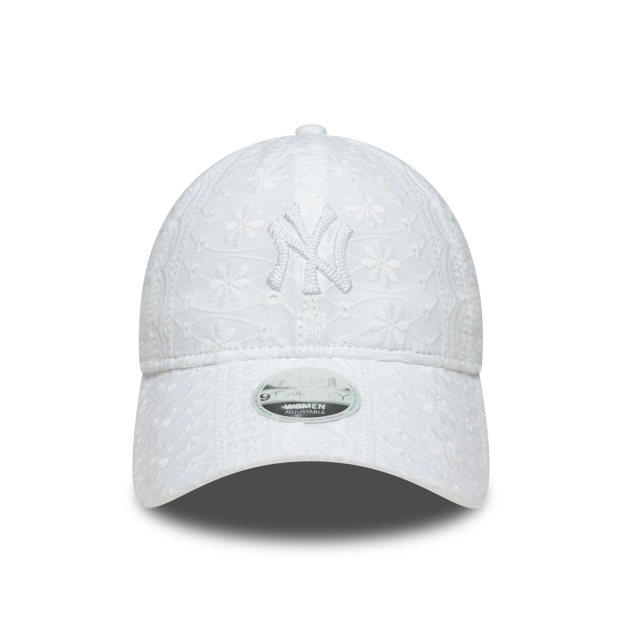 This is a New York Yankees Womens MLB Broderie White 9TWENTY Adjustable Cap 2