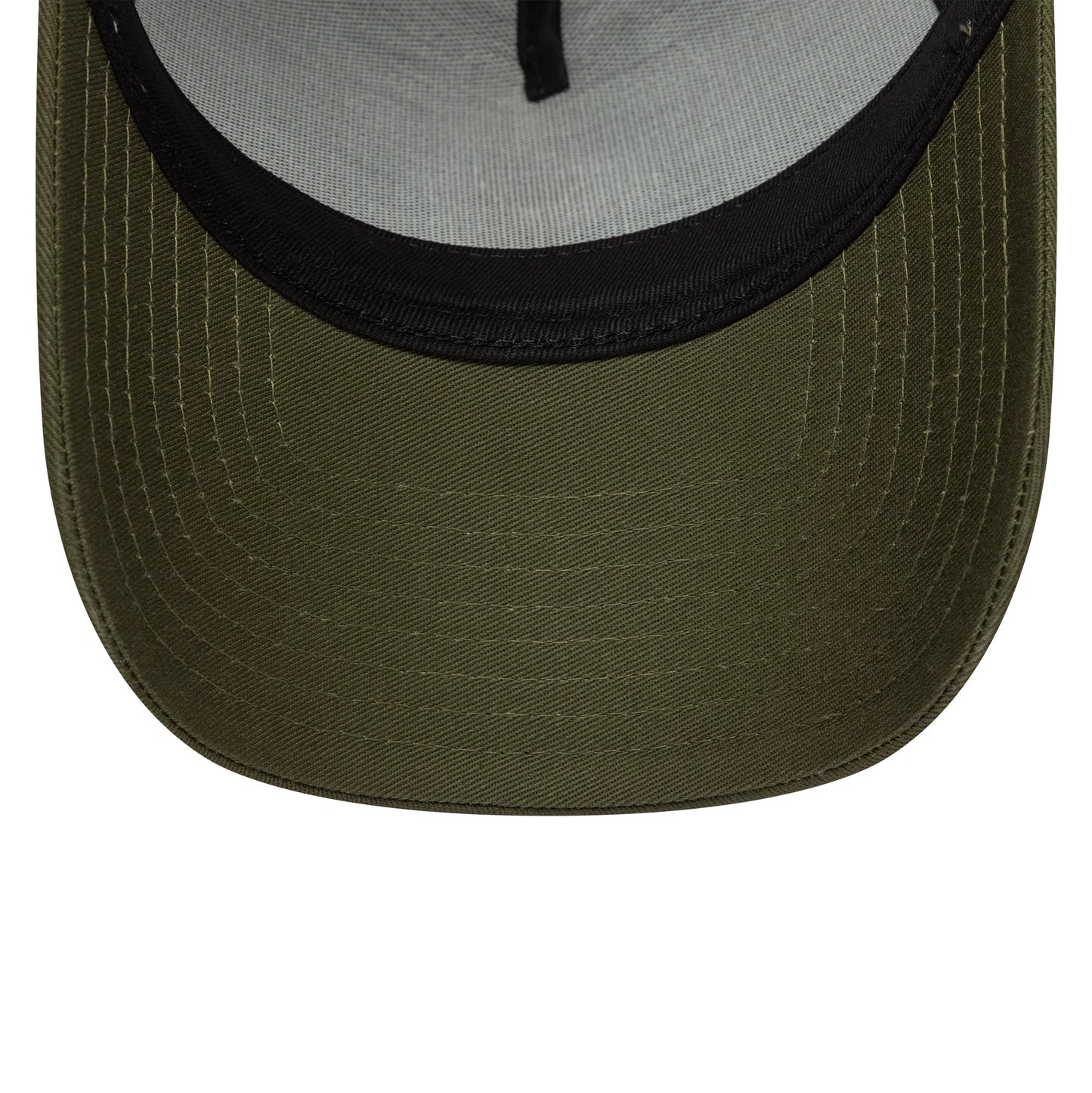 This is a New York Yankees MLB League Essential Dark Green 9FORTY E-Frame Trucker Adjustable Cap 5
