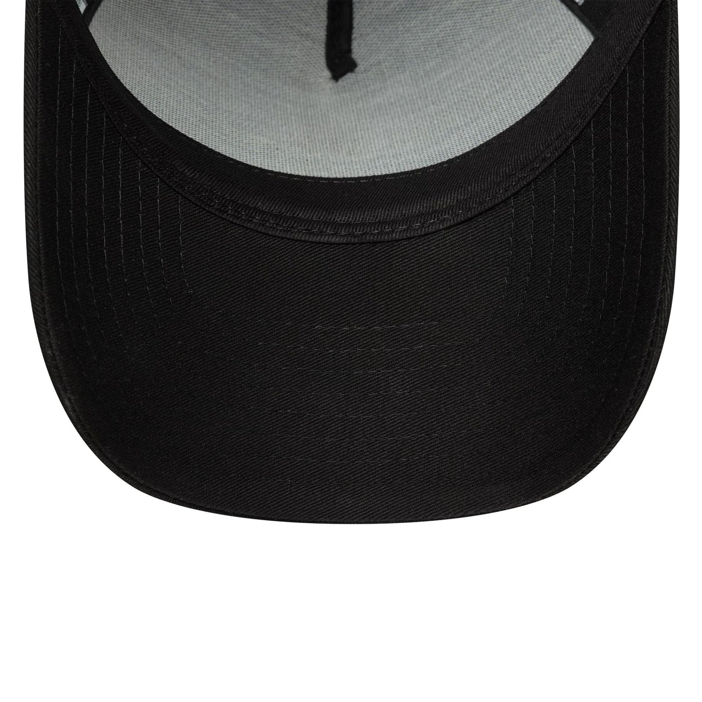 This is a New York Yankees MLB League Essential Black 9FORTY E-Frame Adjustable Cap 5