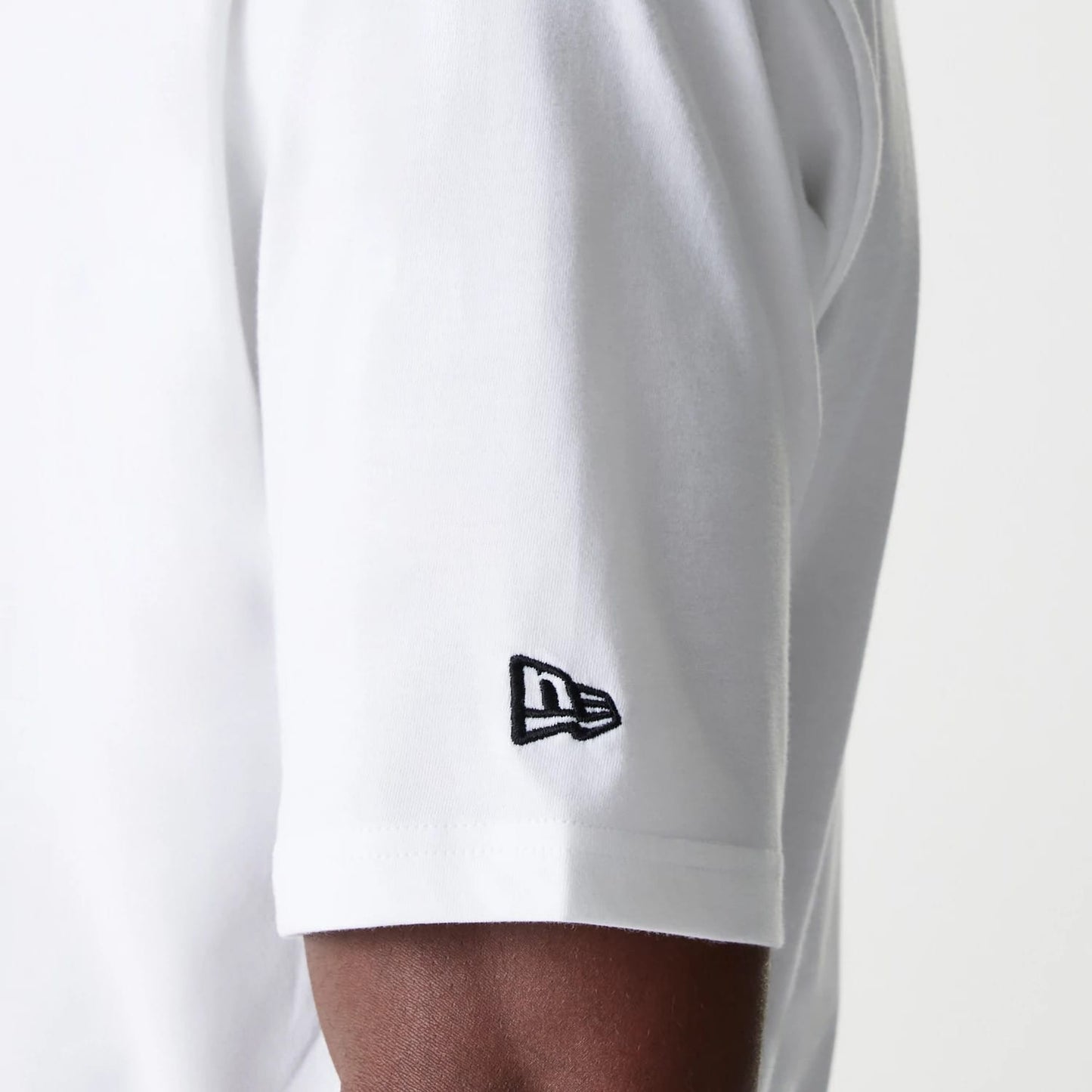 The Male model is wearing New York Yankees MLB World Series White Oversized T-Shirt 7