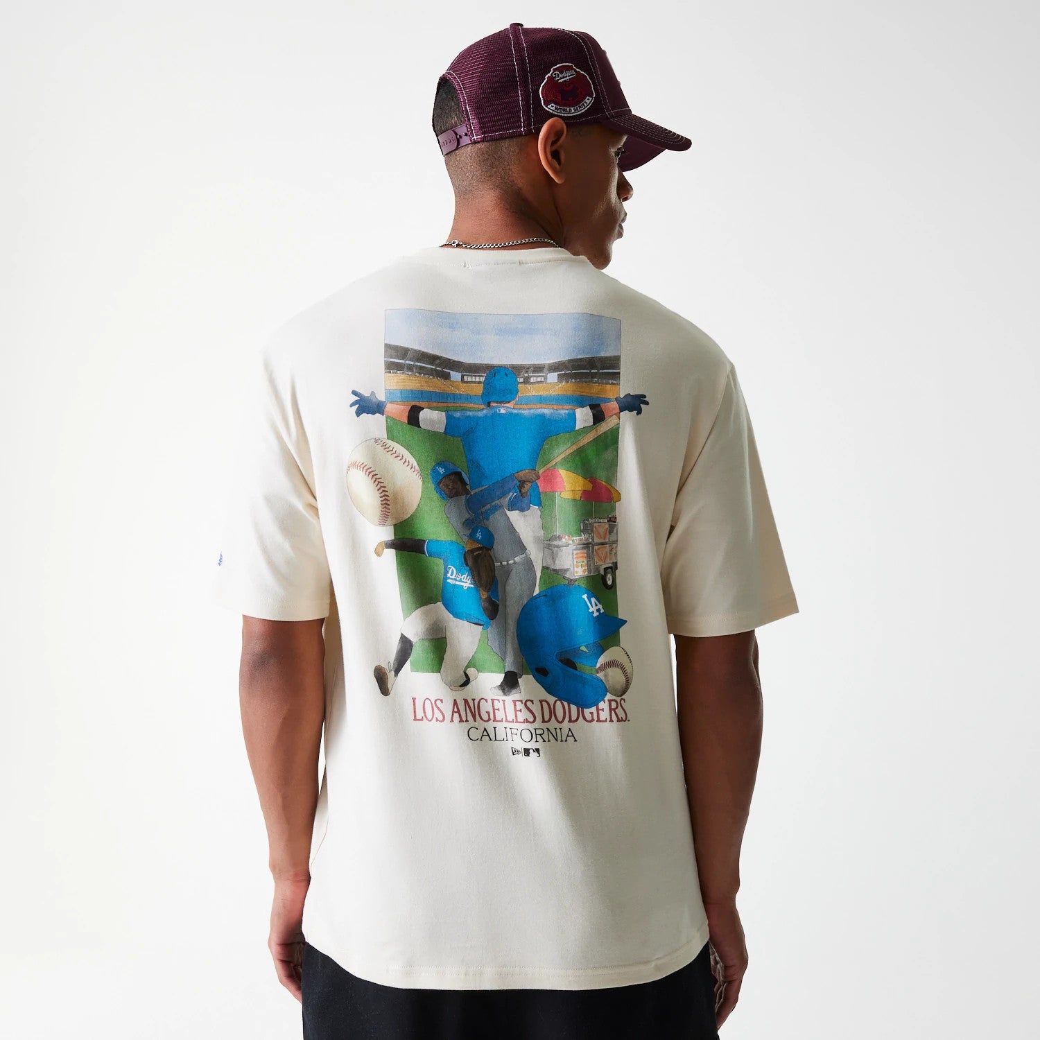 The Male model is wearing LA Dodgers MLB Baseball Graphic Light Beige Oversized T-Shirt 2