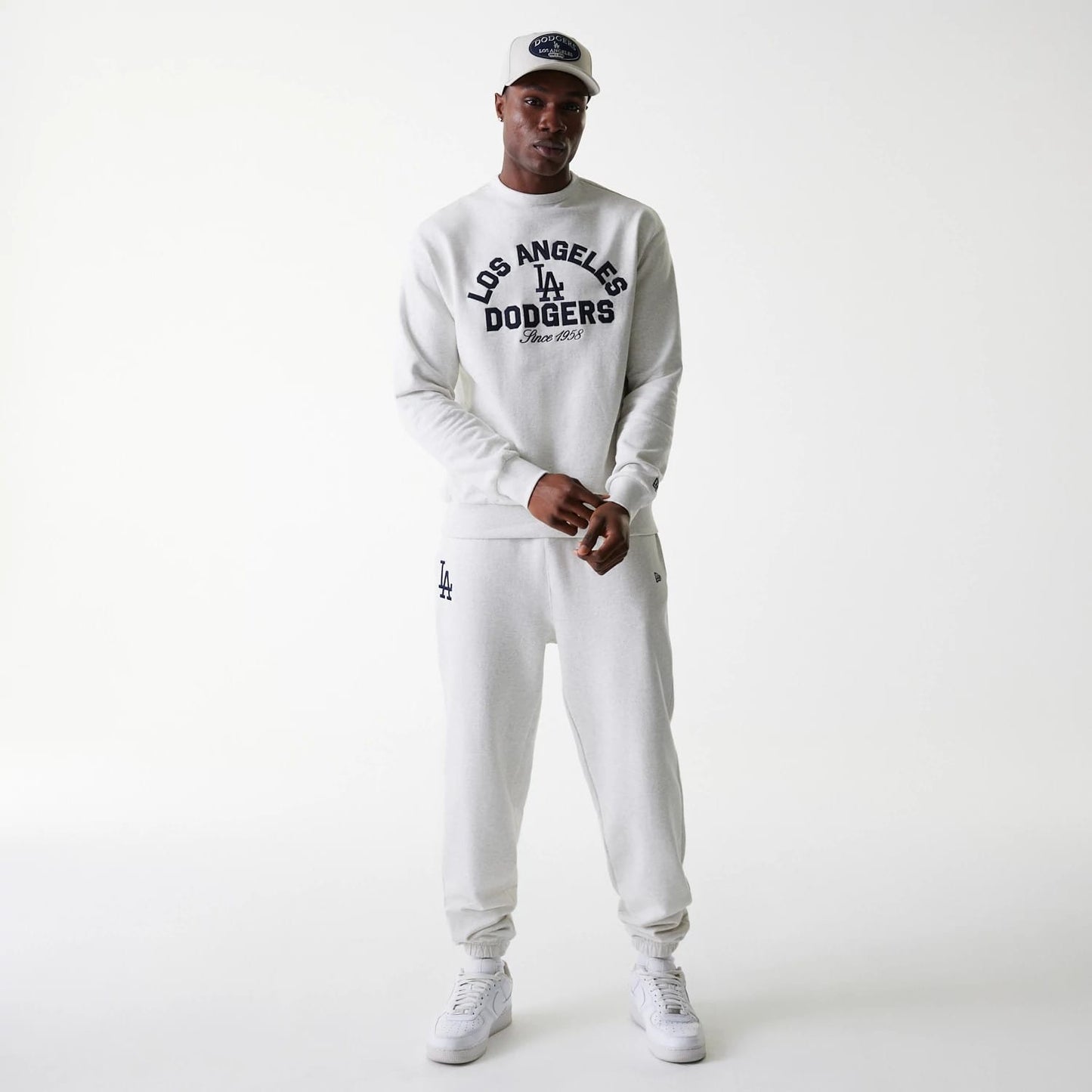 The Male model is wearing LA Dodgers MLB Heritage Pastel Grey Oversized Crew Neck Sweater 8