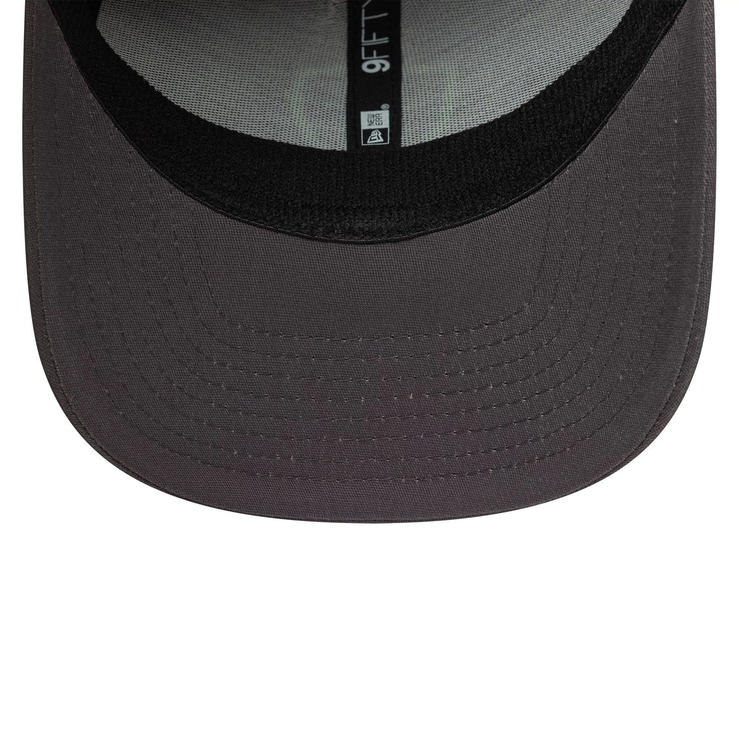This is a AS Roma Seasonal Pop Dark Grey 9FIFTY Stretch Snap Adjustable Cap 5