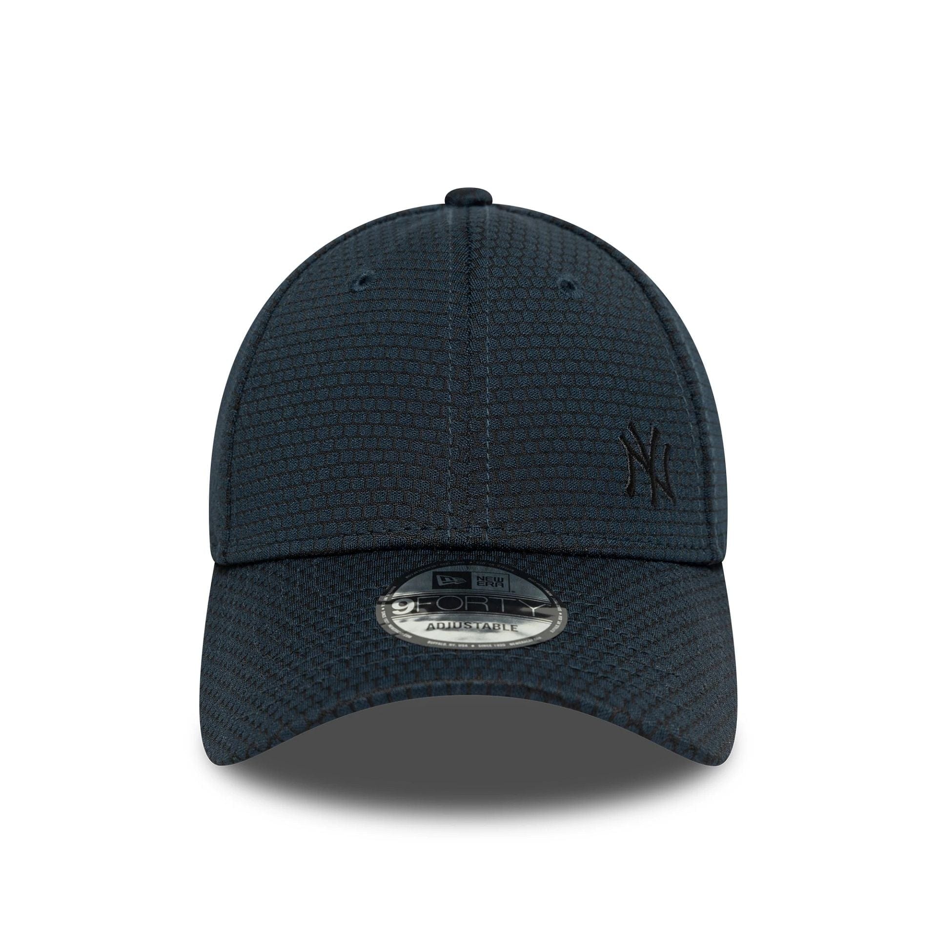 This is a New York Yankees MLB Flawless Monotone Mesh Dark Blue 9FORTY Adjustable Cap 2