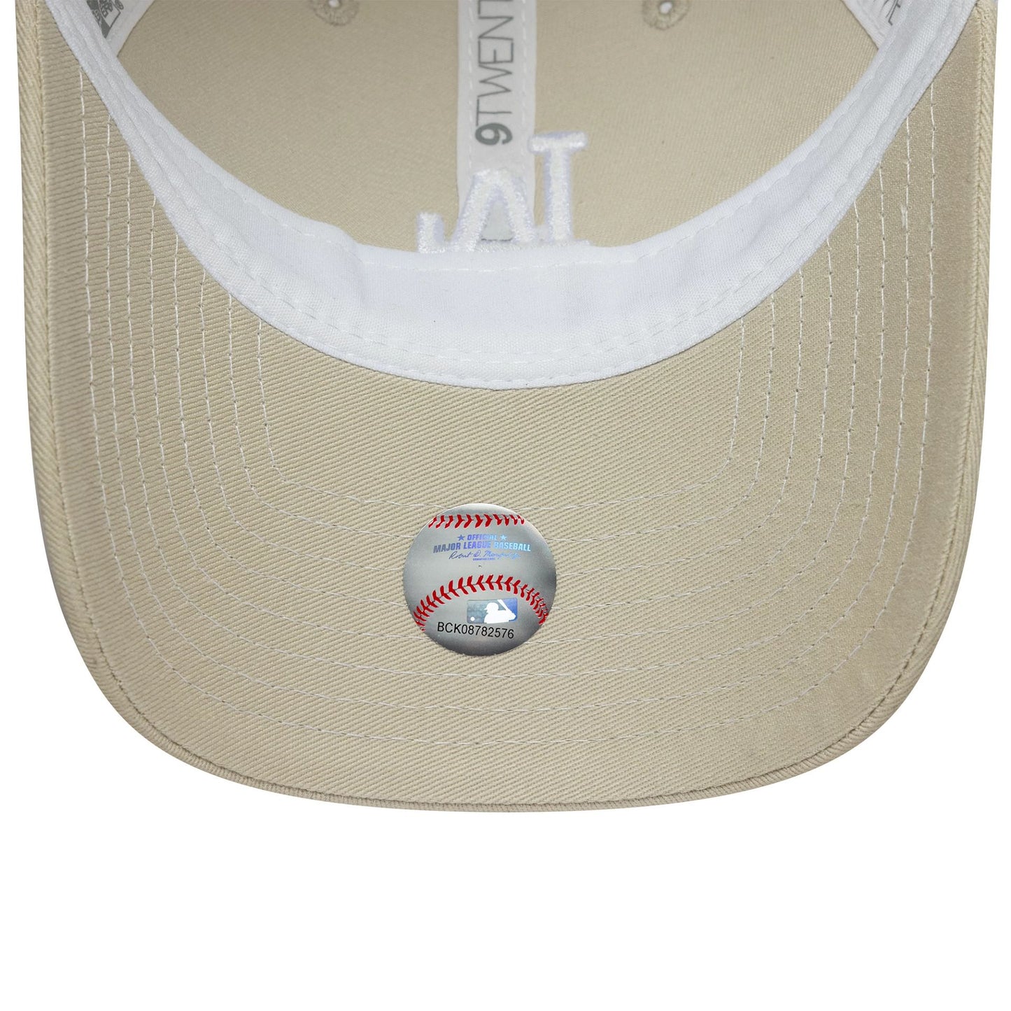 This is a LA Dodgers Womens MLB Washed Cream 9TWENTY Adjustable Cap 5