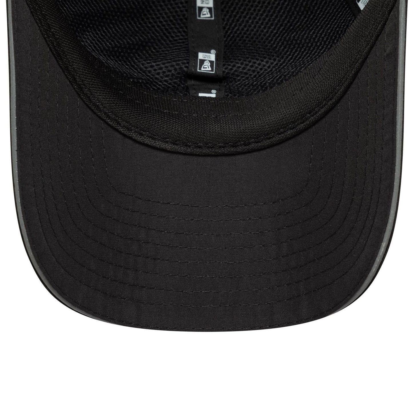 This is a New York Yankees Womens MLB Flawless Black Pony Tail Adjustable Cap 5