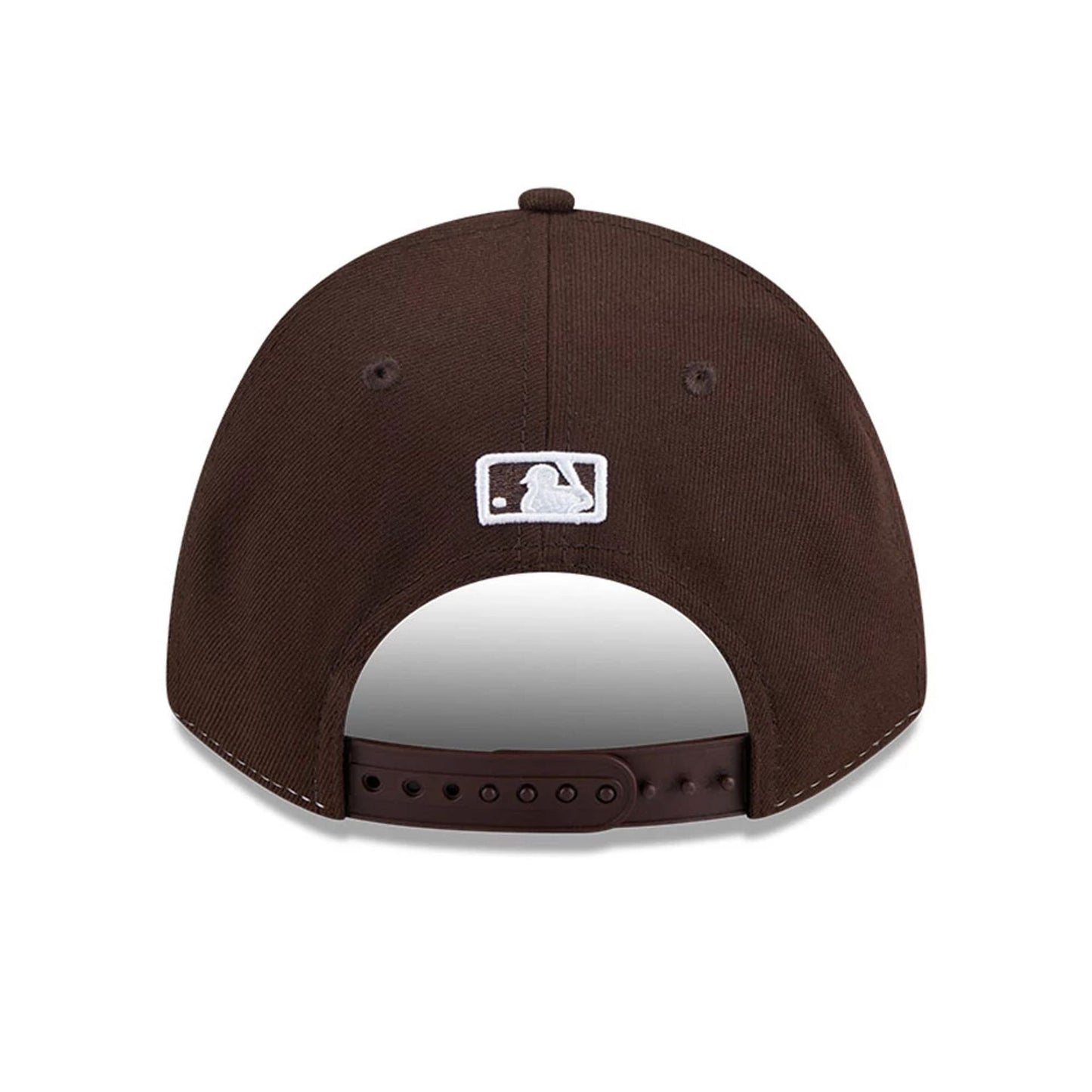 This is a San Diego Padres MLB 2025 Hall Of Fame Dark Brown 9FORTY M-Crown Adjustable Cap 7