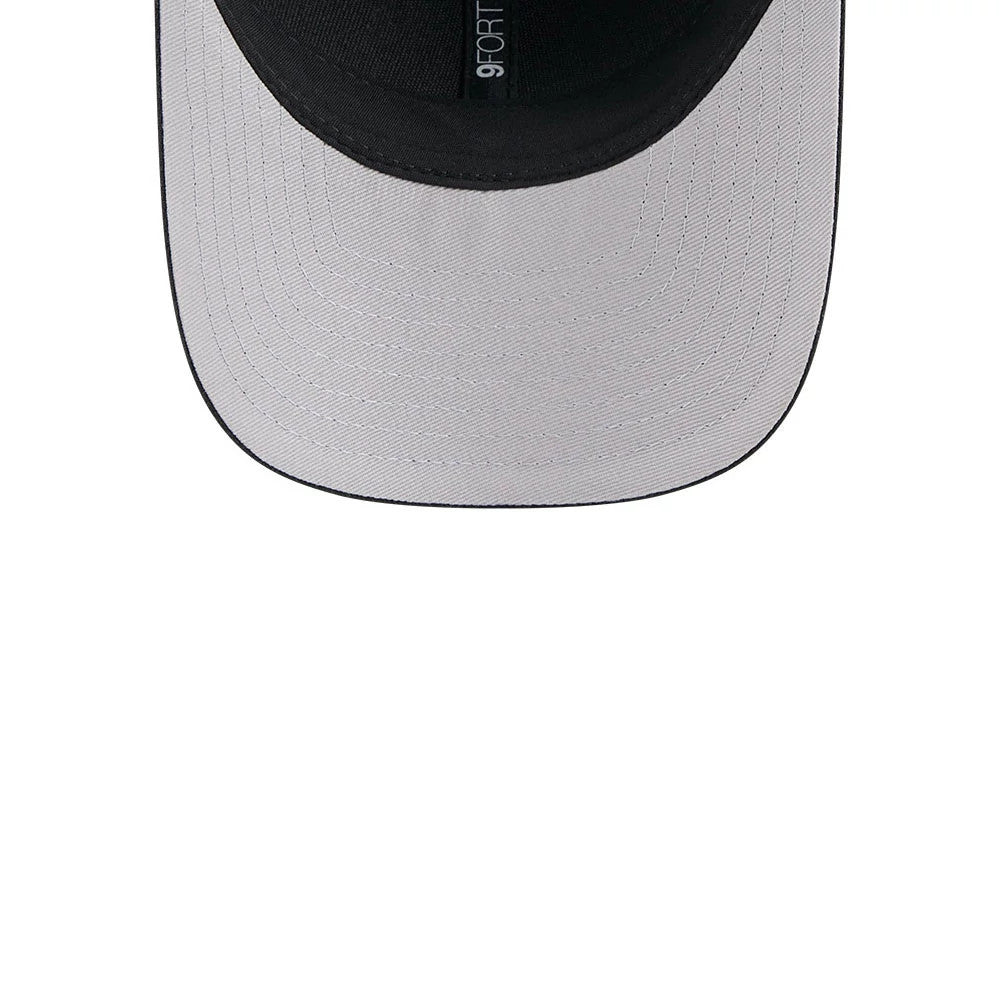 Atlanta Falcons NFL Team Black New Era 9FORTY M-Crown Cap, inside view showing black sweatband, grey undervisor and taping with 9FORTY size sticker attached on the underside of the brim.