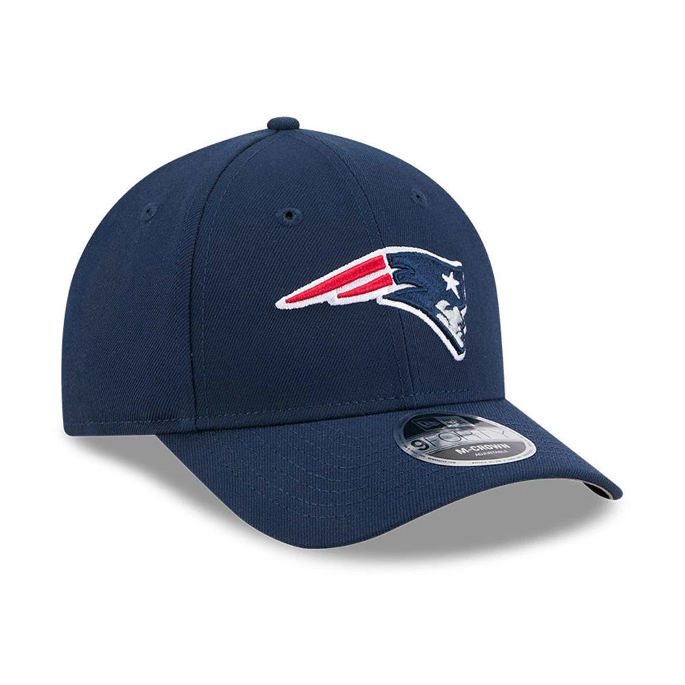 New England Patriots NFL Team Dark Blue New Era 9FORTY M-Crown Cap, front view with a raised embroidered Patriots logo on the front panels, dark blue visor, and a 9FORTY size sticker on top of the visor.