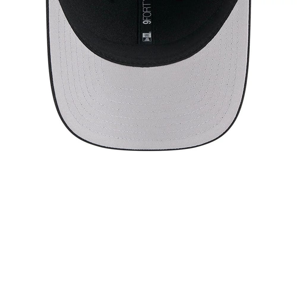 Pictured is this NFL Team Cincinnati Bengals 9FORTY M-Crown cap in black. 2