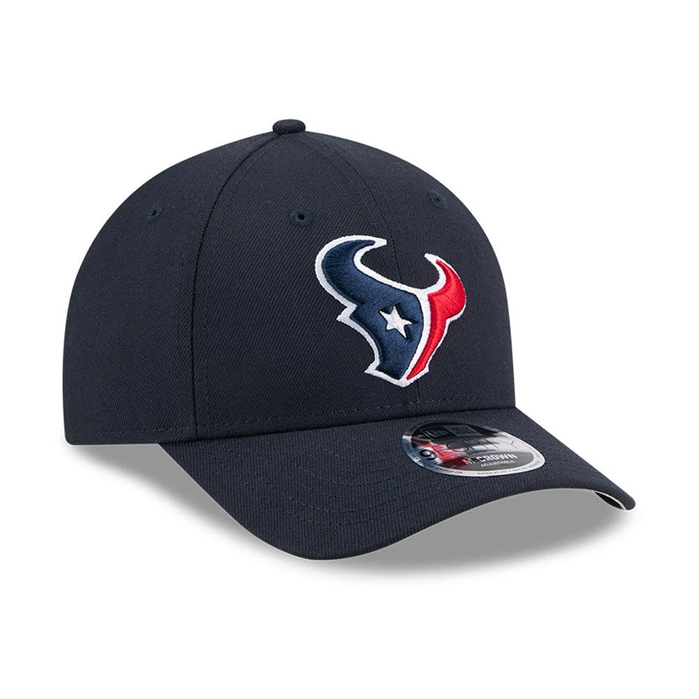 Houston Texans NFL Team Navy New Era 9FORTY M-Crown Cap, front view showing the raised embroidered team logo on the structured navy crown, with a curved visor and an affixed 9FORTY size sticker on top.