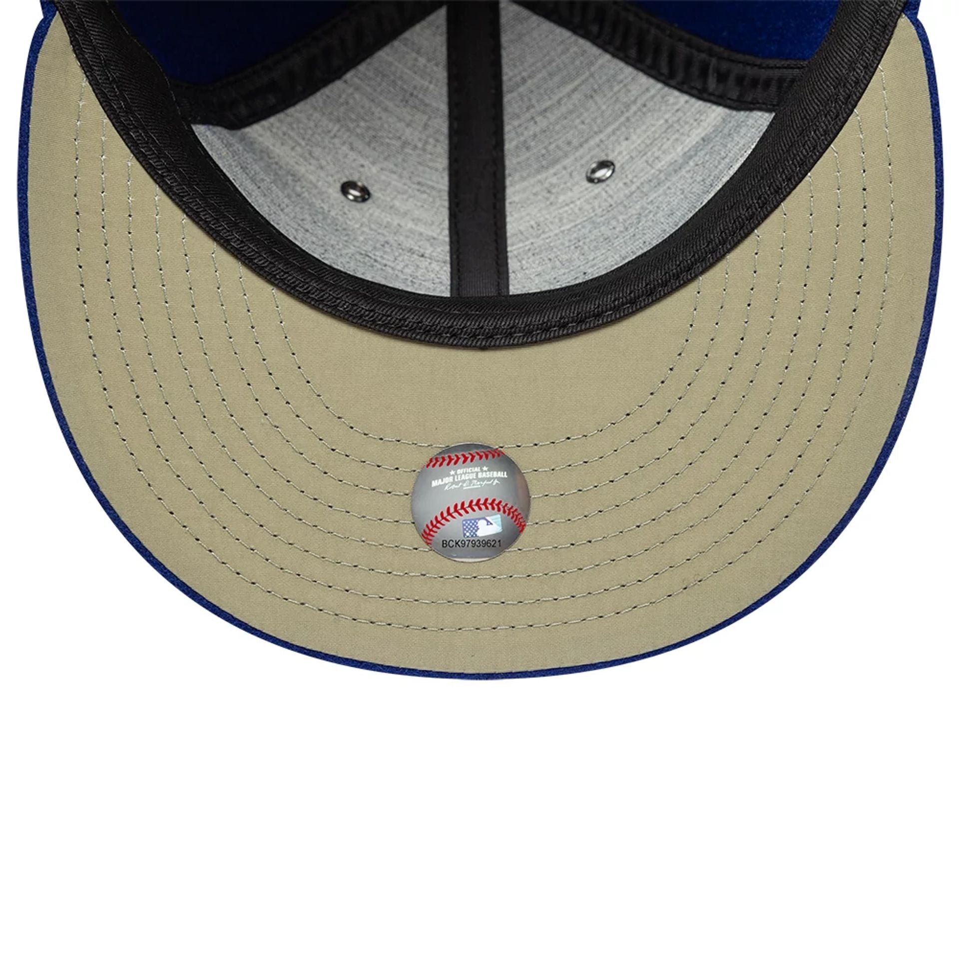 This is a LA Dodgers MLB Wool Dark Blue Retro Crown 59FIFTY Fitted Cap 2