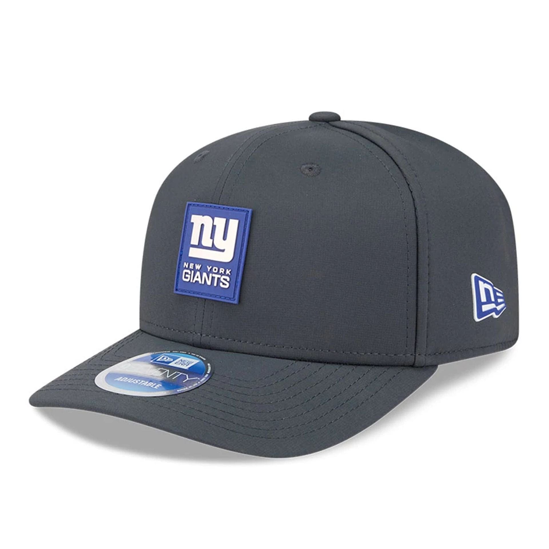 This is a New York Giants NFL Sideline 2025 Charcoal 9SEVENTY Stretch Snap Adjustable Cap 1