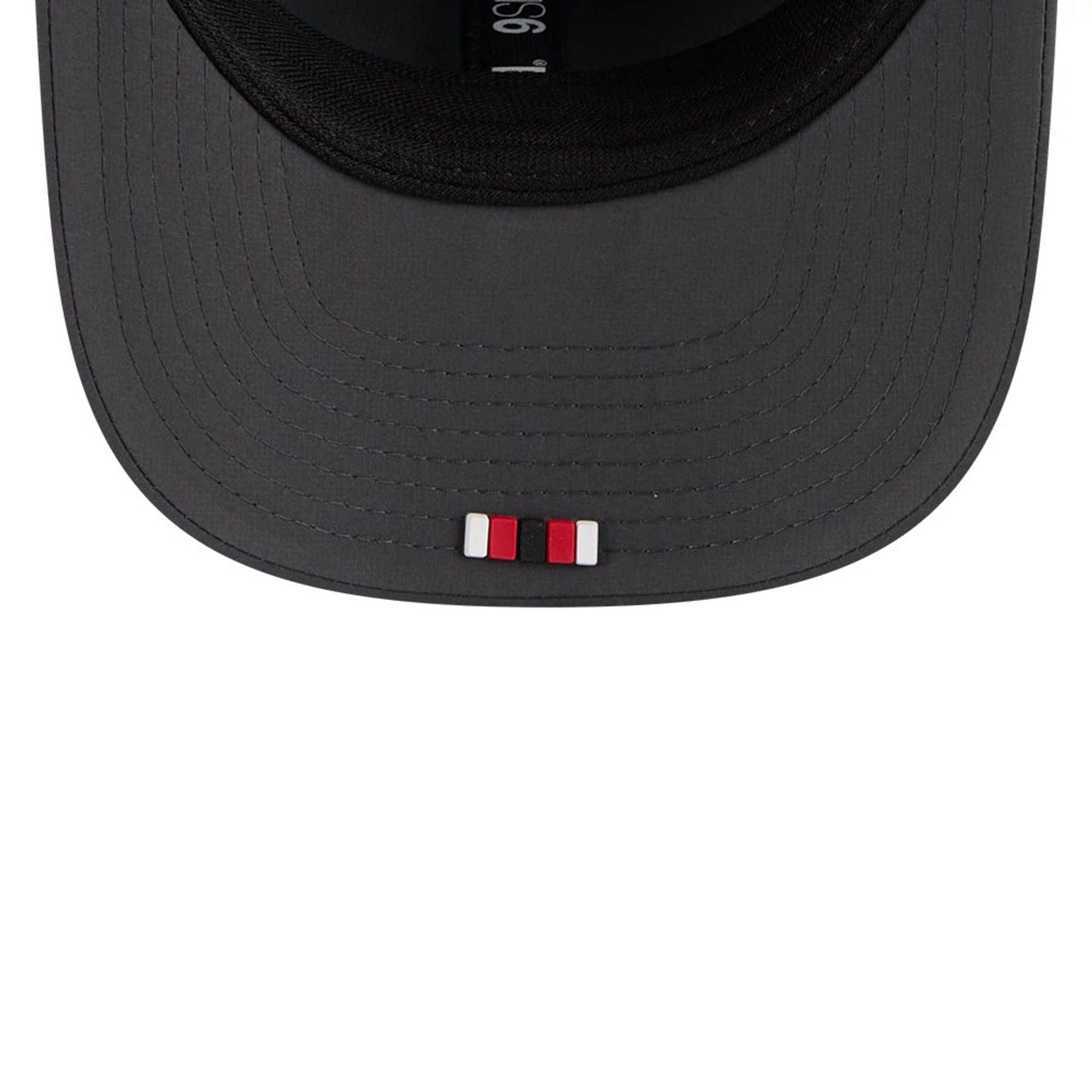 This is a San Francisco 49ers NFL Sideline 2025 Charcoal 9SEVENTY Stretch Snap Adjustable Cap 2