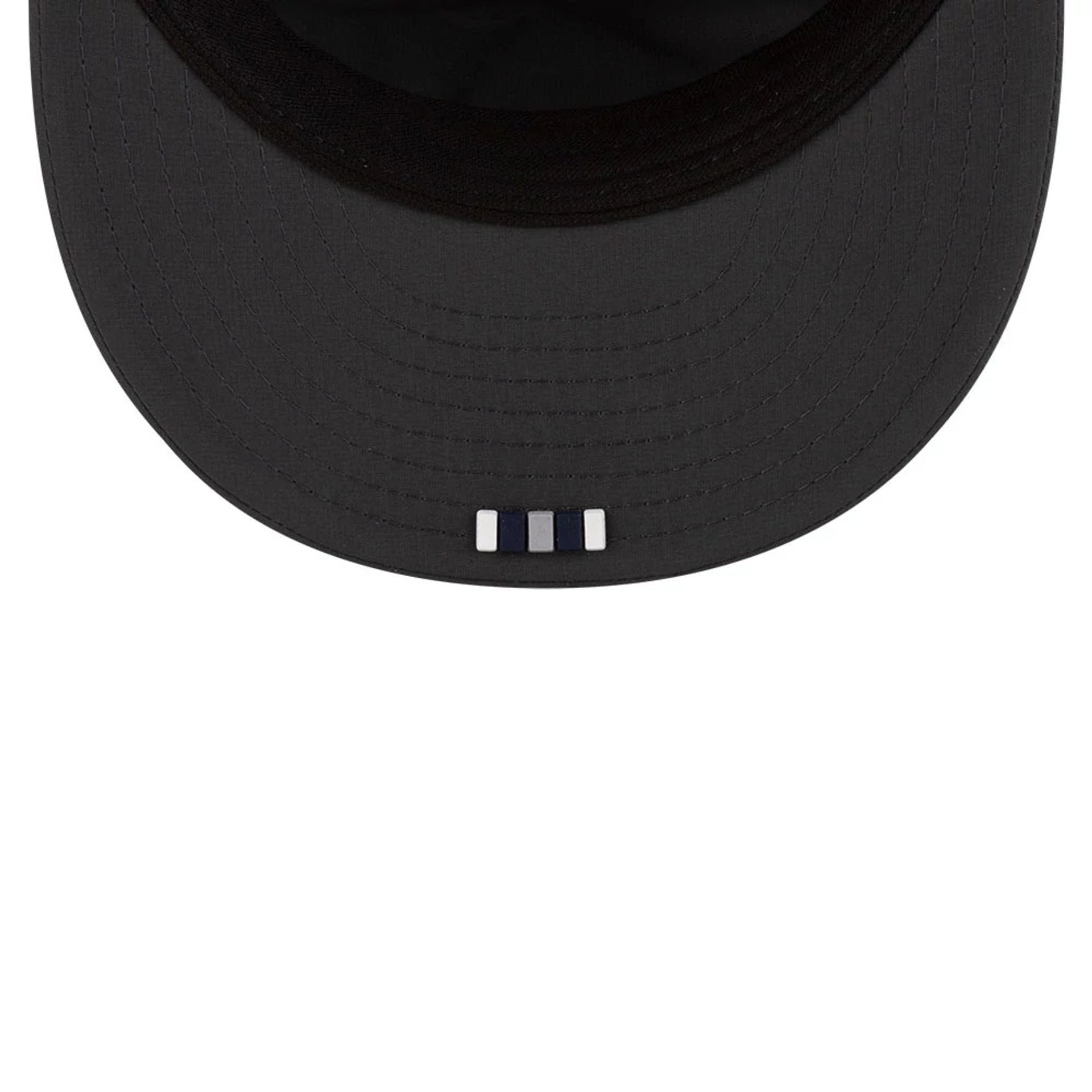 This is a Dallas Cowboys NFL Sideline Charcoal Retro Crown 59FIFTY Fitted Cap 2