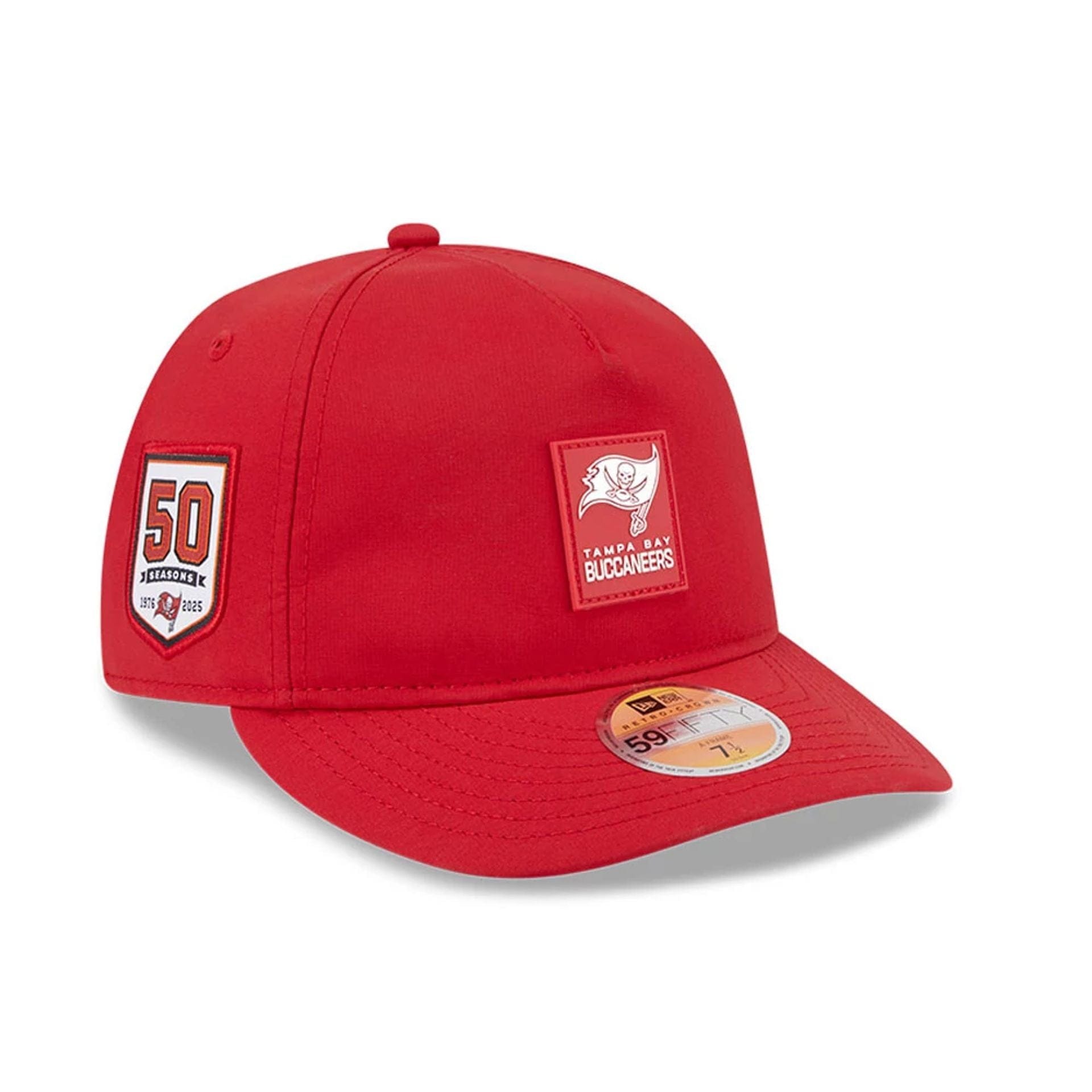 This is a Tampa Bay Buccaneers NFL Sideline 2025 Red Retro Crown 59FIFTY Fitted Cap 1