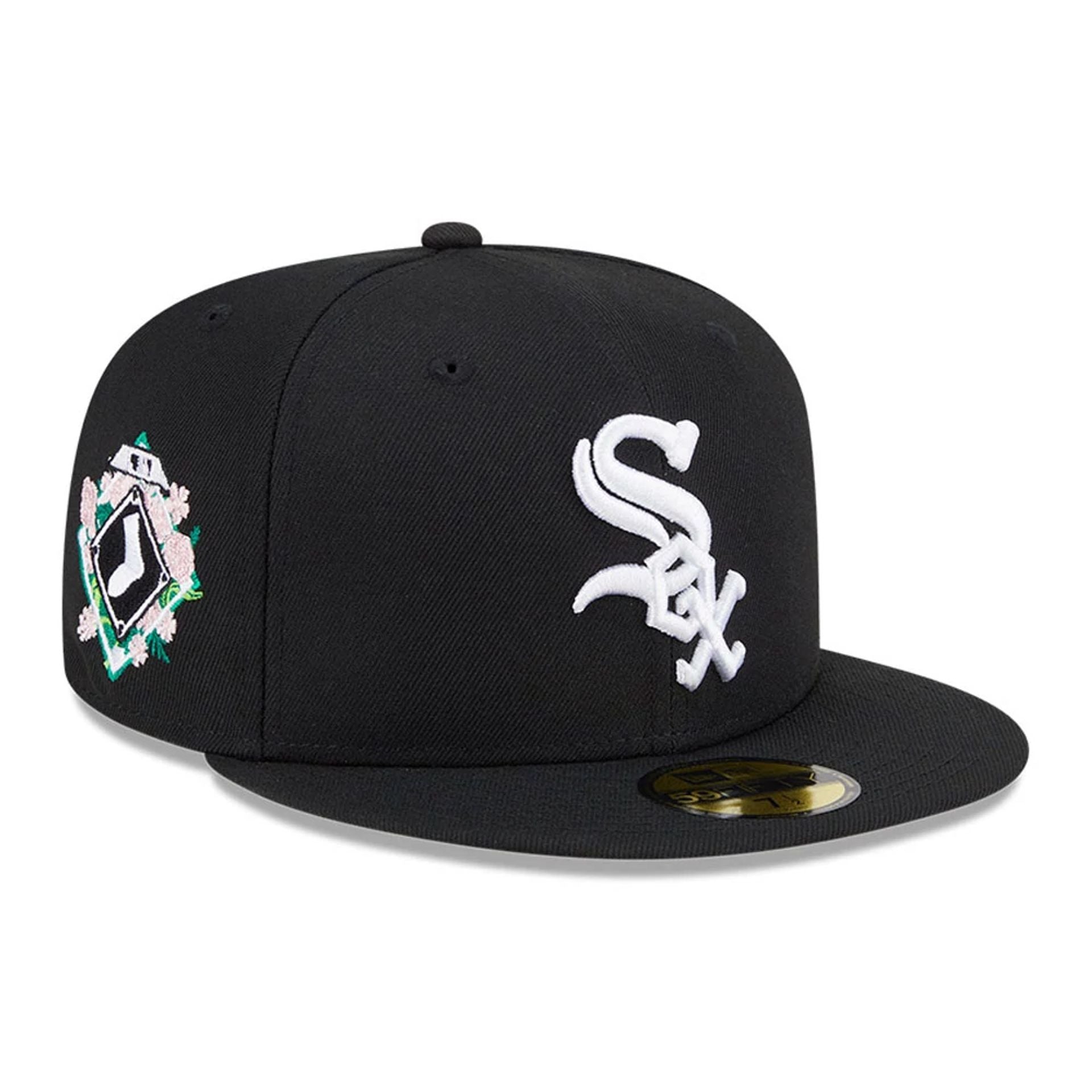 This is a Chicago White Sox Floral Undervisor Black 59FIFTY Fitted Cap 1