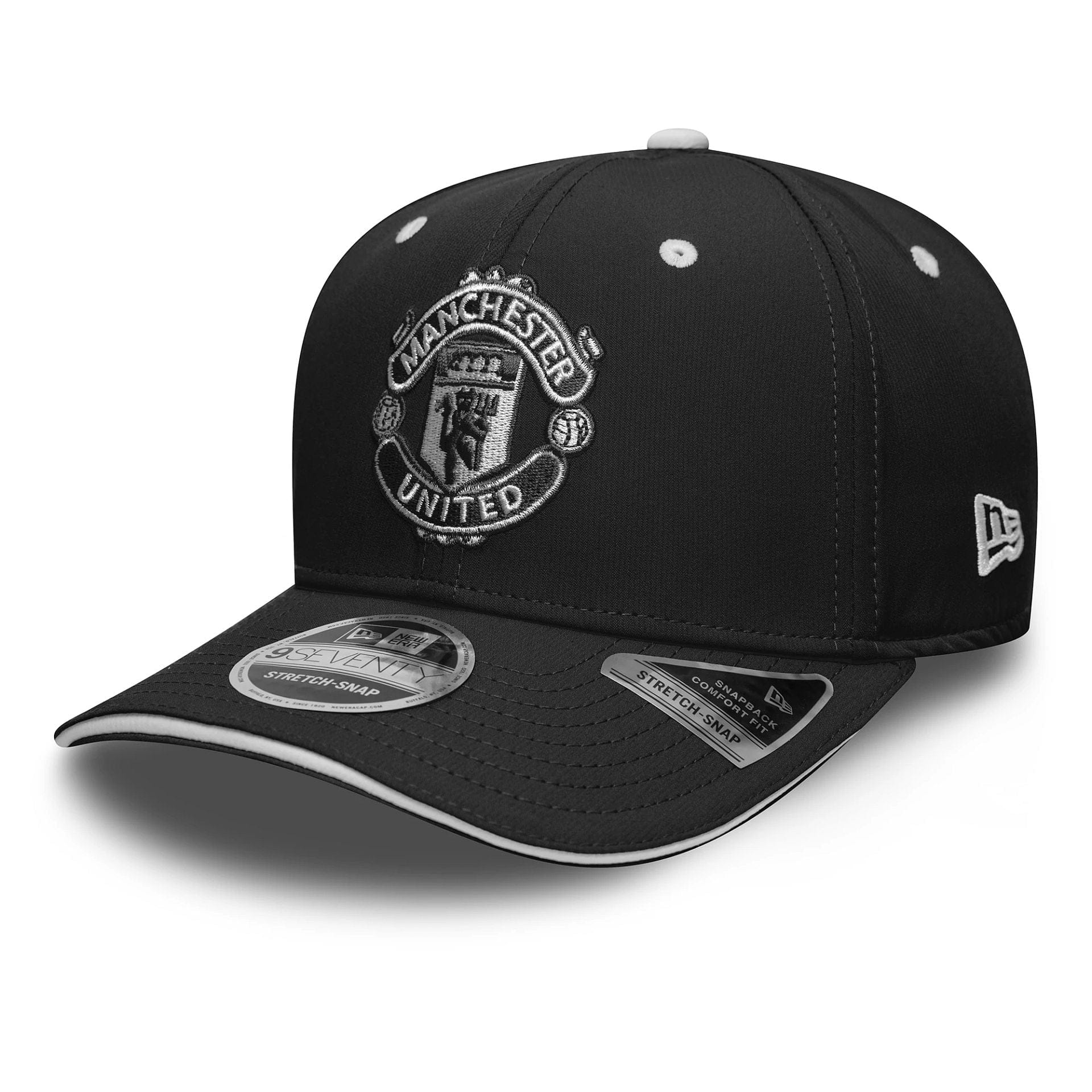 This is a Manchester United FC Recycled Black 9SEVENTY Stretch Snap Adjustable Cap 1
