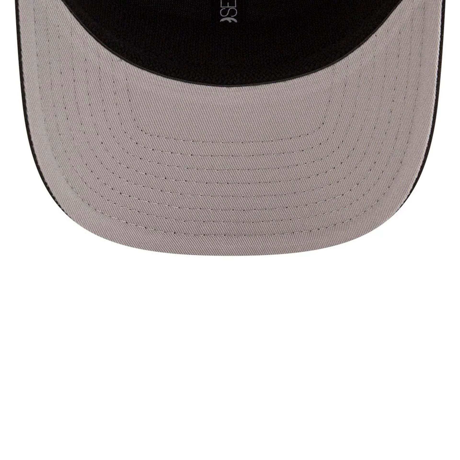 This is a Brooklyn Nets NBA Team Black 9SEVENTY Stretch Snap Adjustable Cap 2