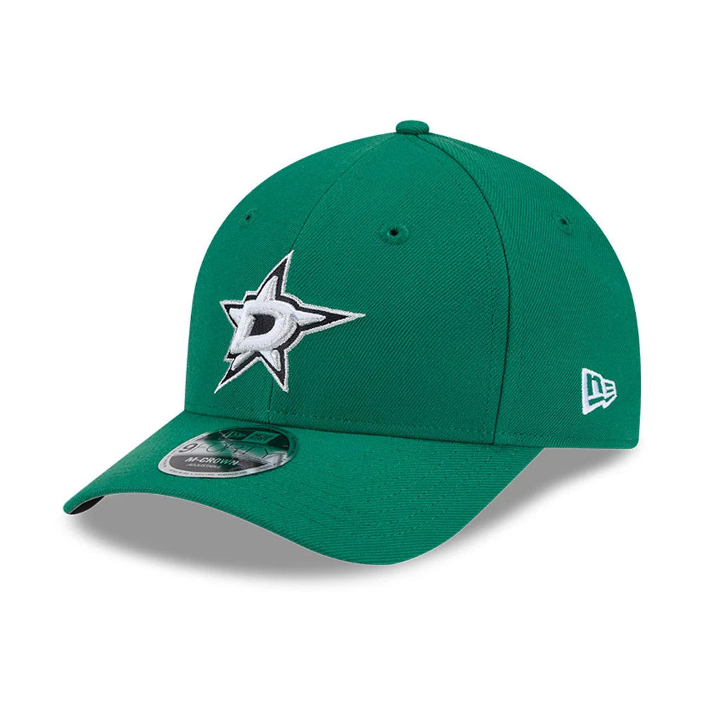 Dallas Stars NHL Team Green New Era 9FORTY M-Crown Adjustable Cap, three-quarter view showing the raised white and black embroidered Dallas Stars logo on the front panel, curved green visor with 9FORTY size sticker.