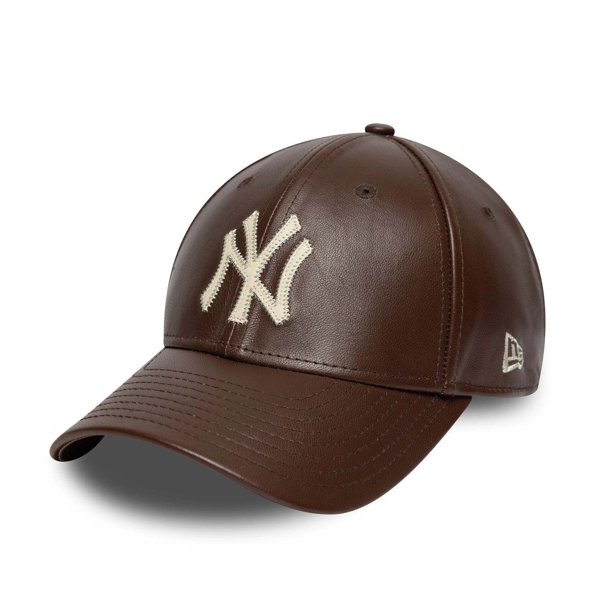 This is a New York Yankees MLB Leather Dark Brown 9FORTY M-Crown Adjustable Cap 3