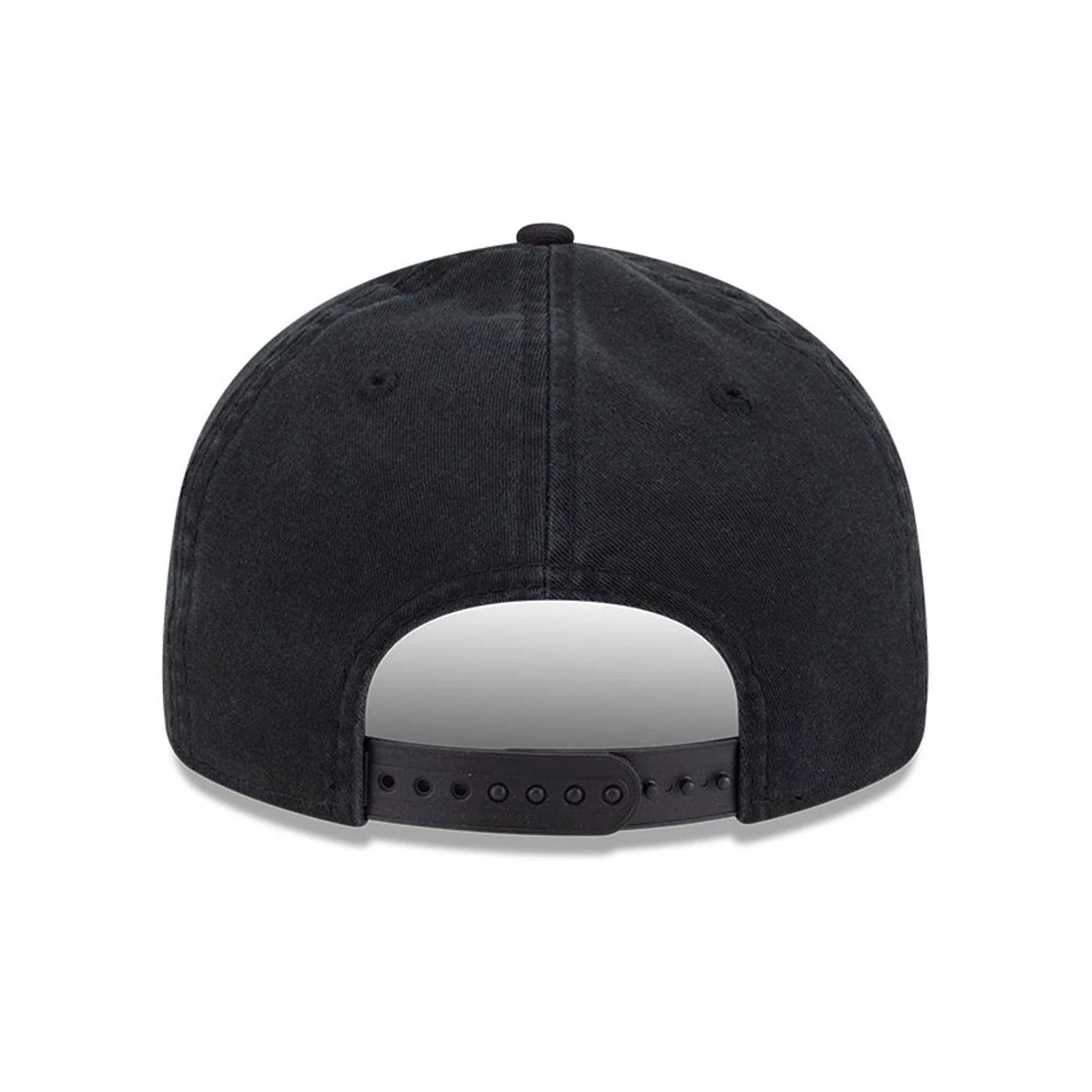 This is a Friends Black Retro Crown 9FIFTY Adjustable Cap 7