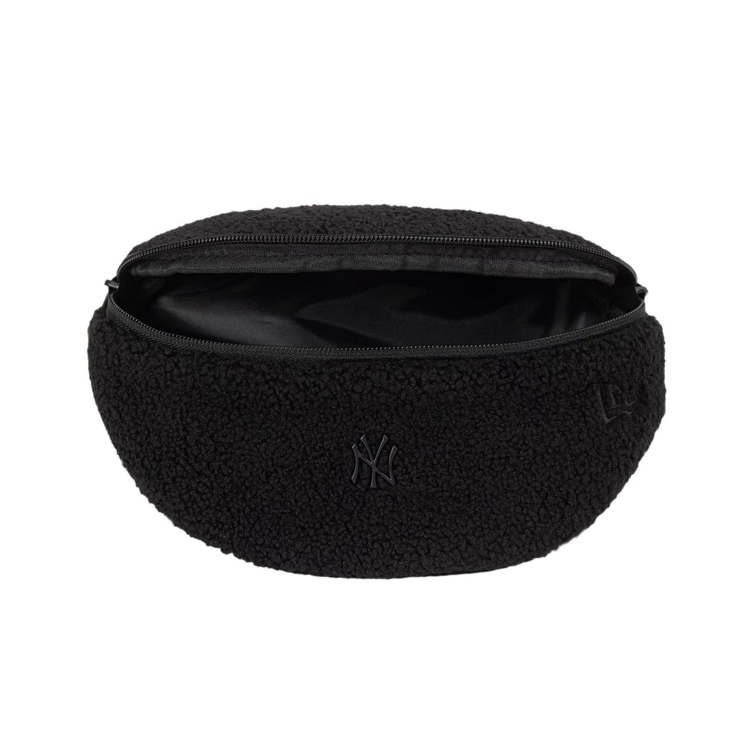 This is a New York Yankees MLB Borg Pin Black Waist Bag 5