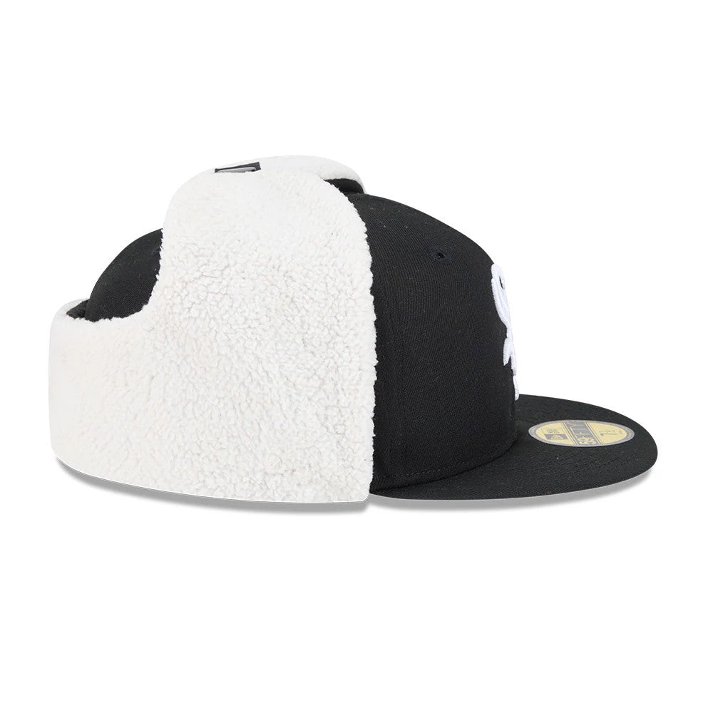 This is a Chicago White Sox MLB Classic Black Dogear 59FIFTY Fitted Cap 7