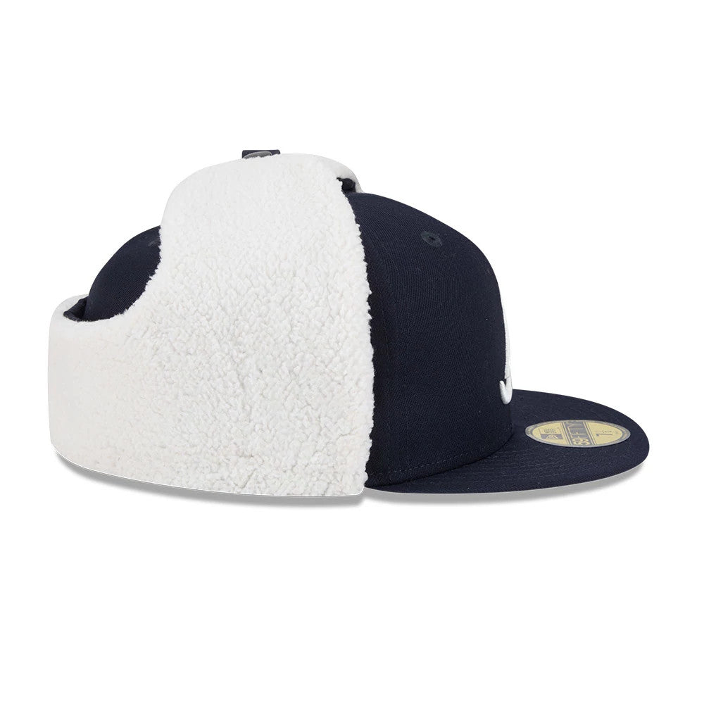 This is a Atlanta Braves MLB Classic Navy Dogear 59FIFTY Fitted Cap 7